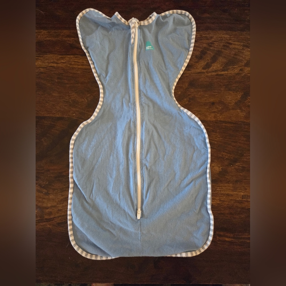 Love to Dream Blue Swaddle Size Small